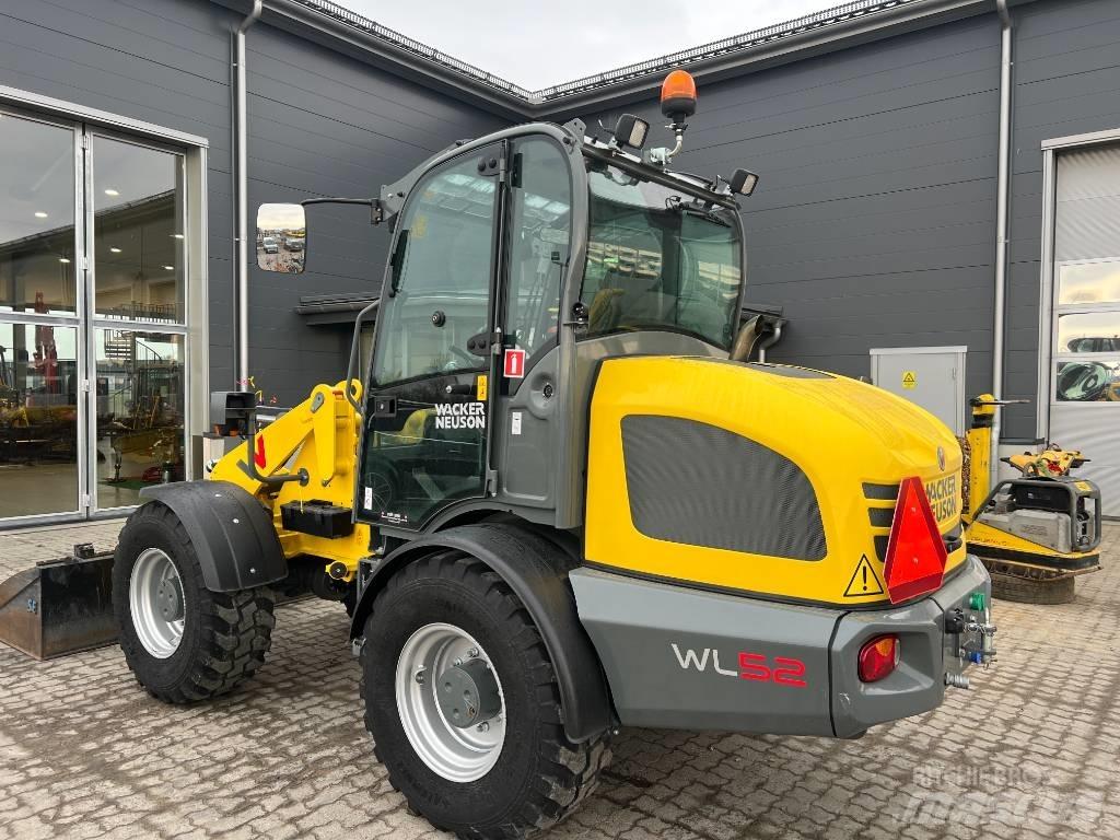 Wacker Neuson WL 52 Incarcator pe pneuri