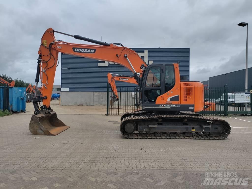 Develon DX235LCR-7 Excavatoare pe șenile
