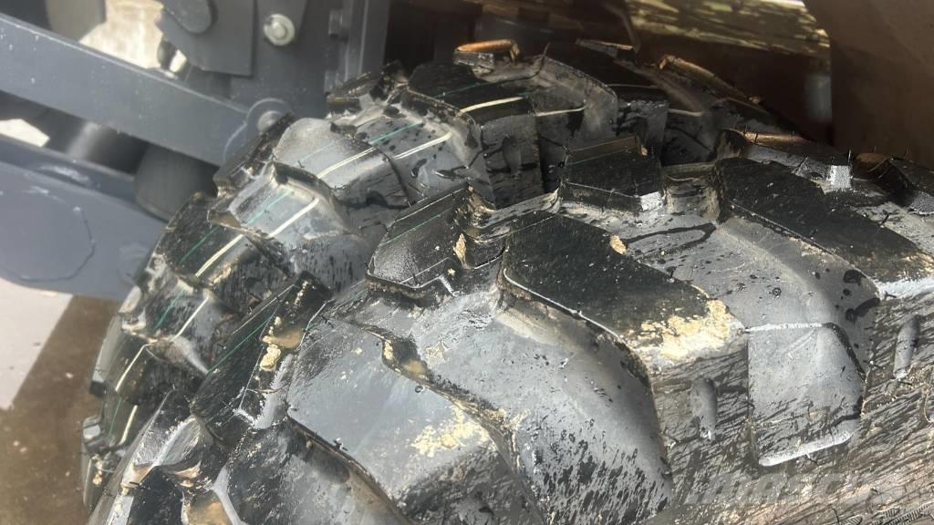 Doosan DX 170 W Excavatoare cu roti