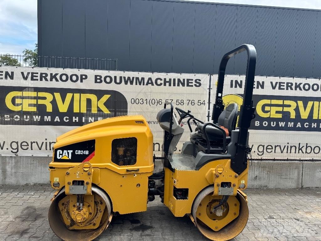 CAT CB 24 B Cilindri compactori dubli