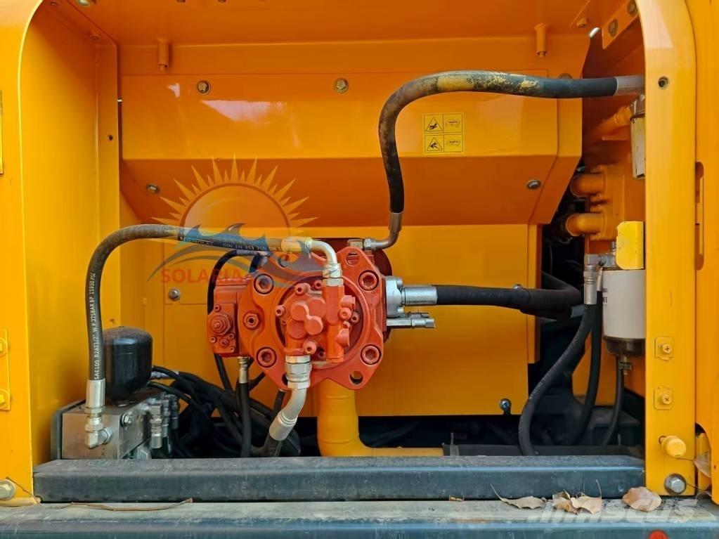 Hyundai R300LC-9 Excavatoare pe șenile
