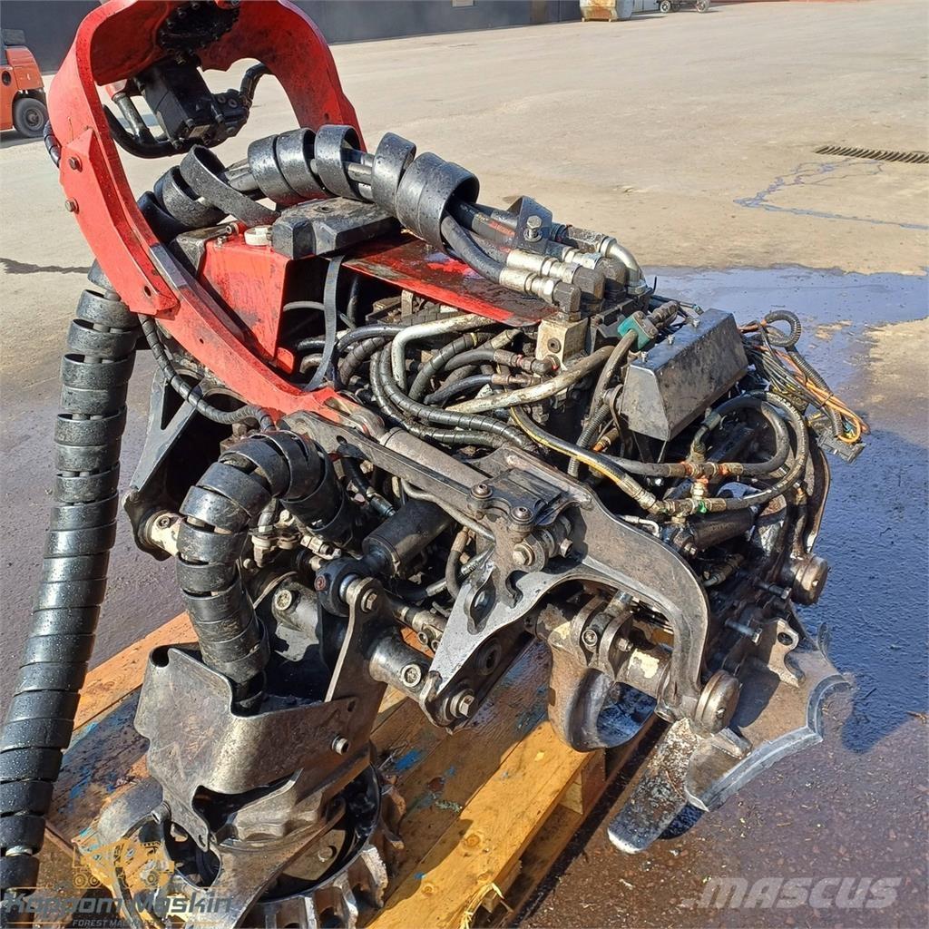 Komatsu C124 Capete pentru culegatoare