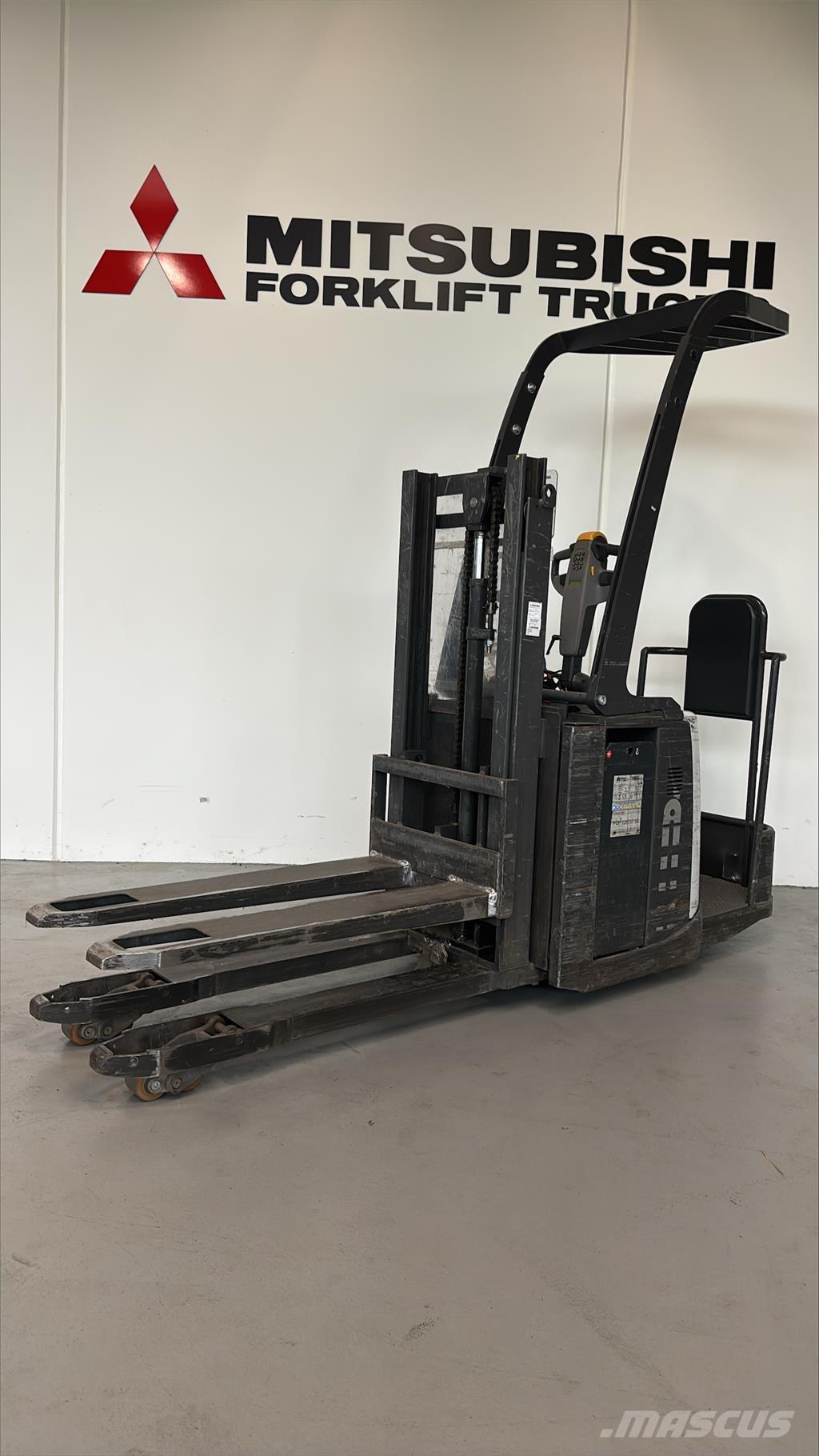 Atlet PDP200 Transpaleti autopropulsanti