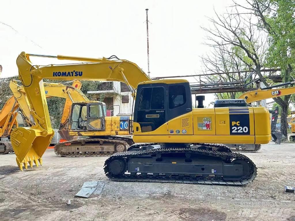 Komatsu PC 220-7 Excavatoare pe șenile
