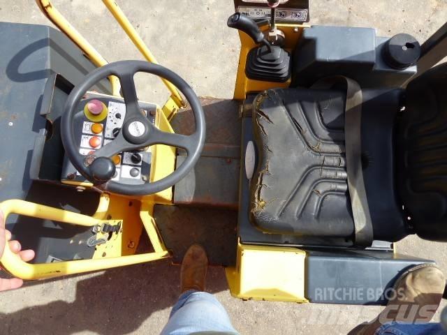 Bomag BW 80 ADH-2 Cilindri compactori dubli