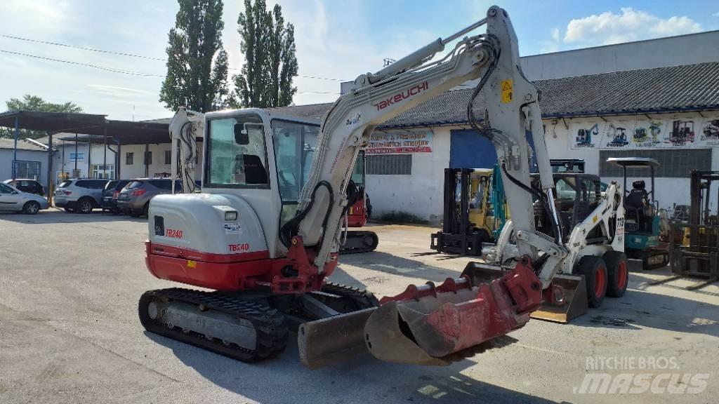 Takeuchi TB 240 Mini excavatoare < 7t