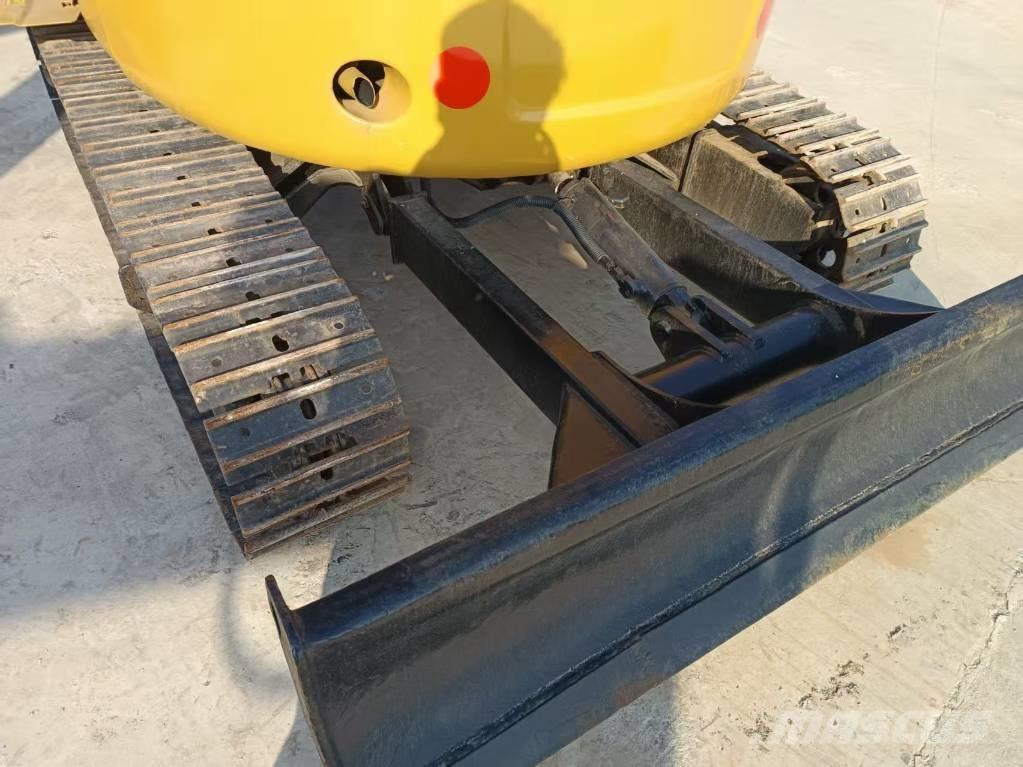 CAT 303 E CR Excavatoare pe șenile
