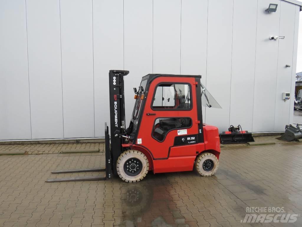EP EFL252 Stivuitor electric