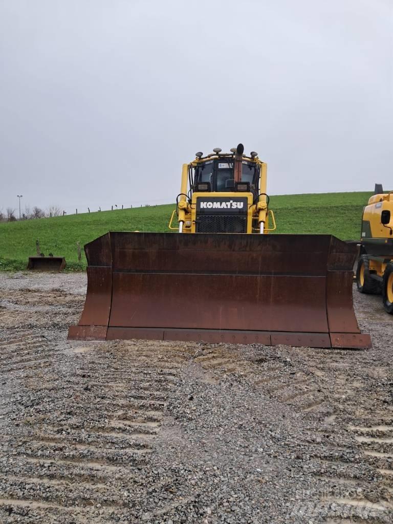 Komatsu D 65 PX-17 Buldozere pe senile