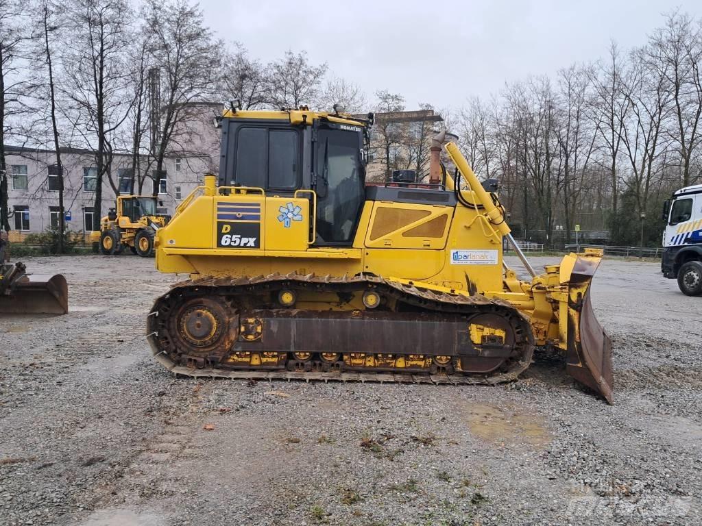 Komatsu D 65 PX-17 Buldozere pe senile
