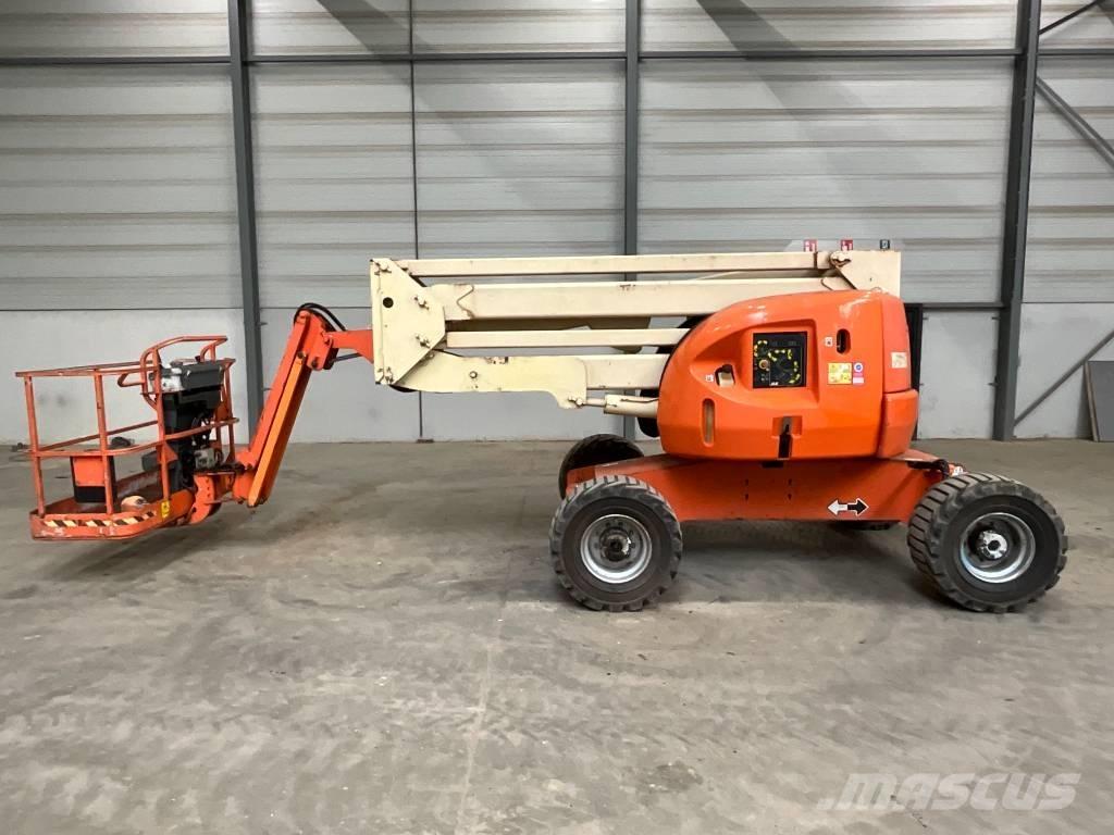 JLG 450 AJ Nacele cu brat articulat