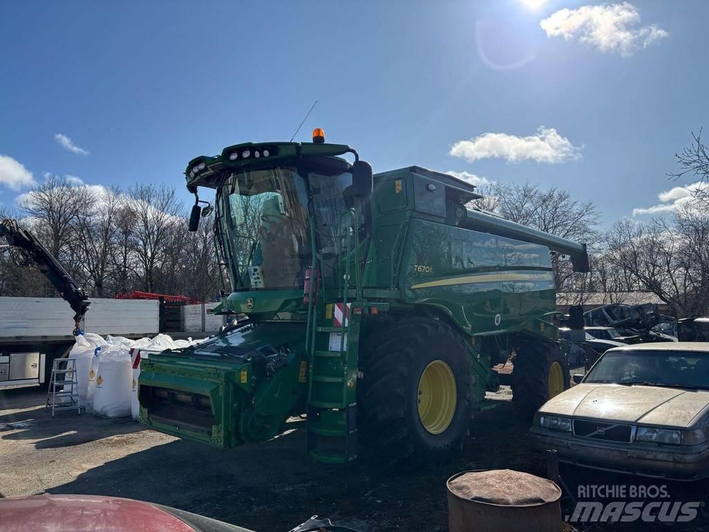 John Deere T670 Combine de secerat