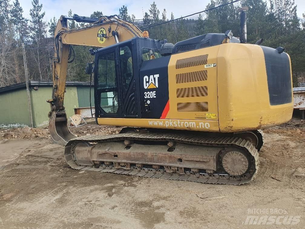  Cat. 320e Excavatoare pe șenile
