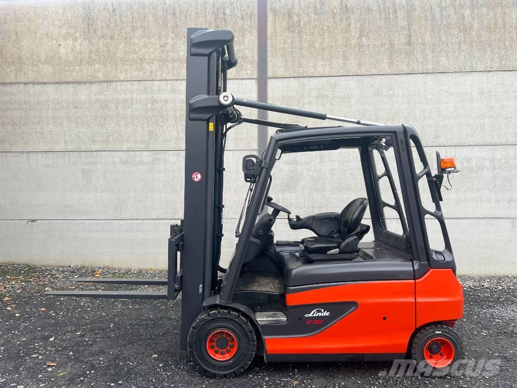 Linde E30L-01 Stivuitor electric