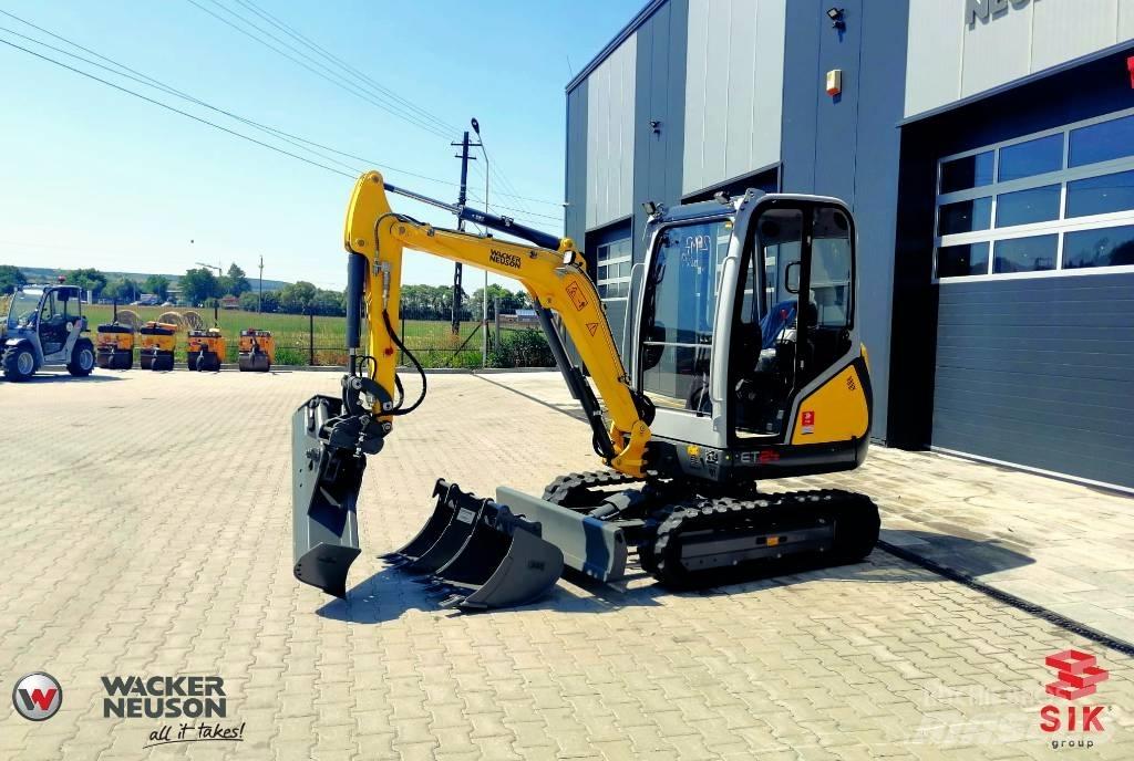 Wacker Neuson ET24 Excavatoare pe șenile
