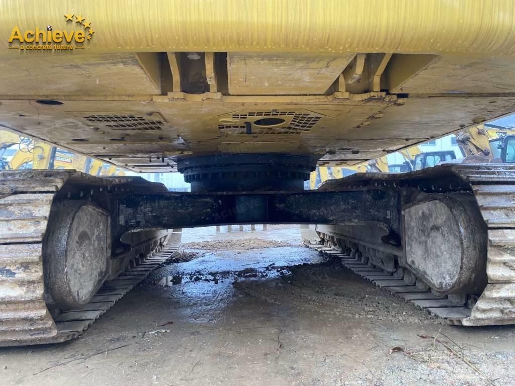 CAT 320 Excavatoare pe șenile
