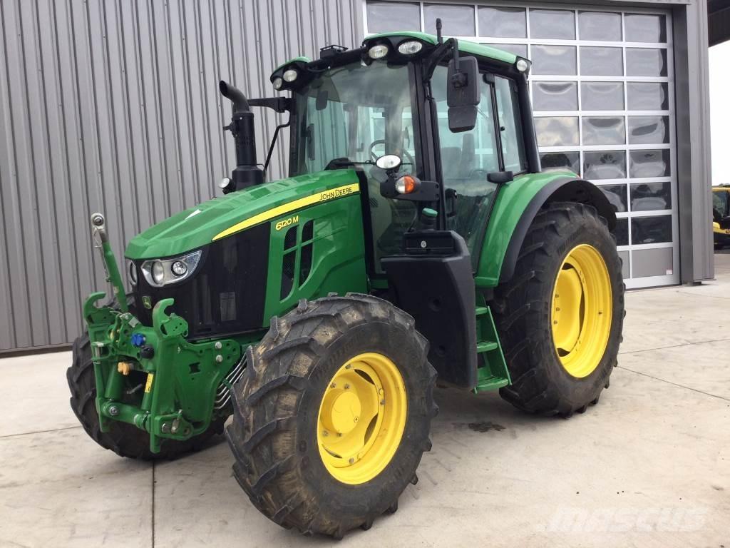 John Deere 6120M Tractoare