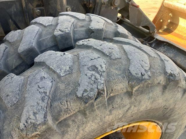 JCB JS 175 W Excavatoare cu roti