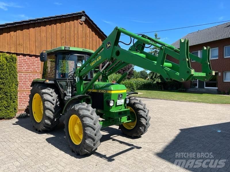 John Deere 2140 Tractoare