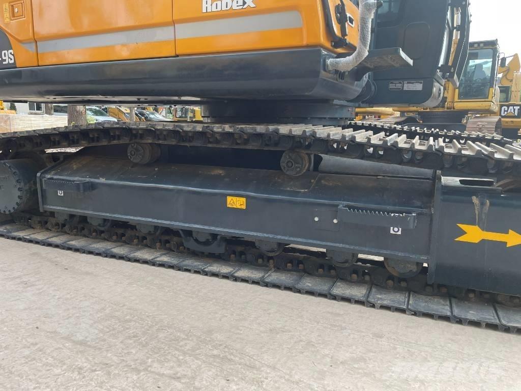 Hyundai 220LC-9S Excavatoare 7t - 12t
