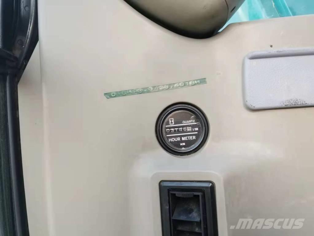 Kobelco SK 135 Excavatoare pe șenile
