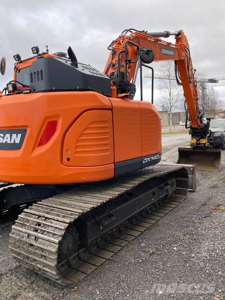 Doosan DX 140 LCR Excavatoare pe șenile
