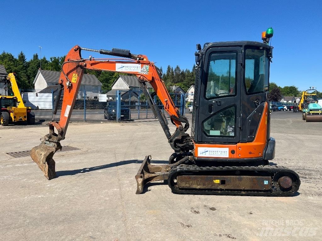Hitachi ZX33U-6 Mini excavatoare < 7t