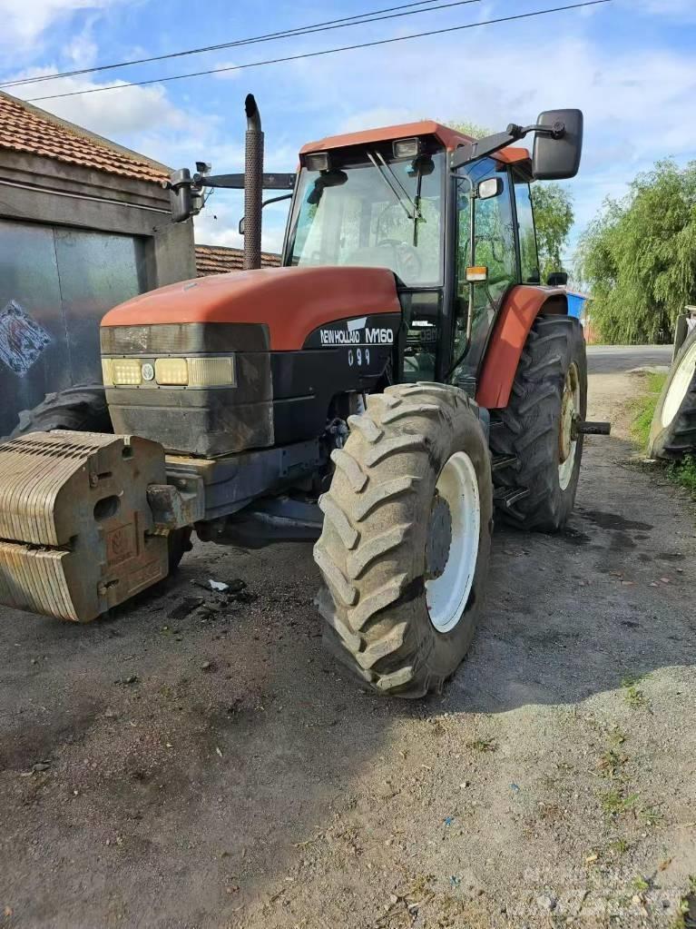 New Holland M160 Tractoare