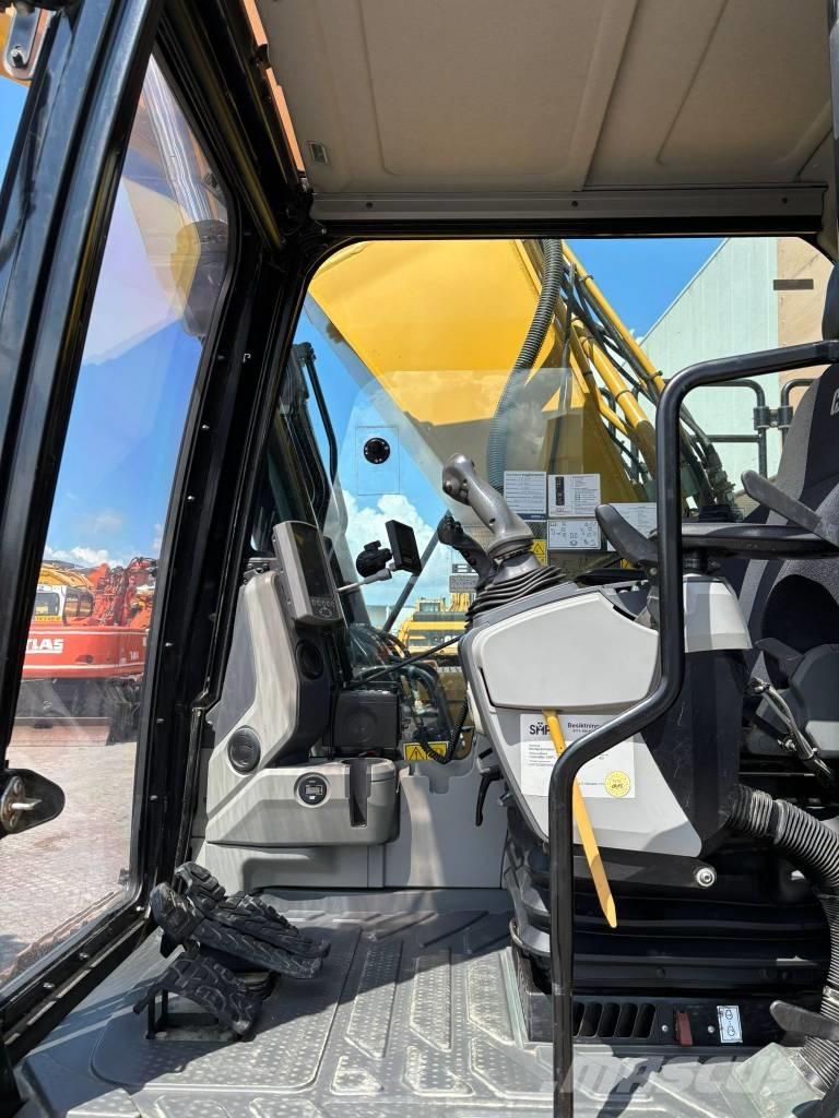 CAT 330FL Excavatoare pe șenile
