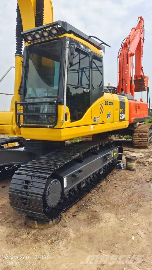 Komatsu PC 220-7 Excavatoare pe șenile

