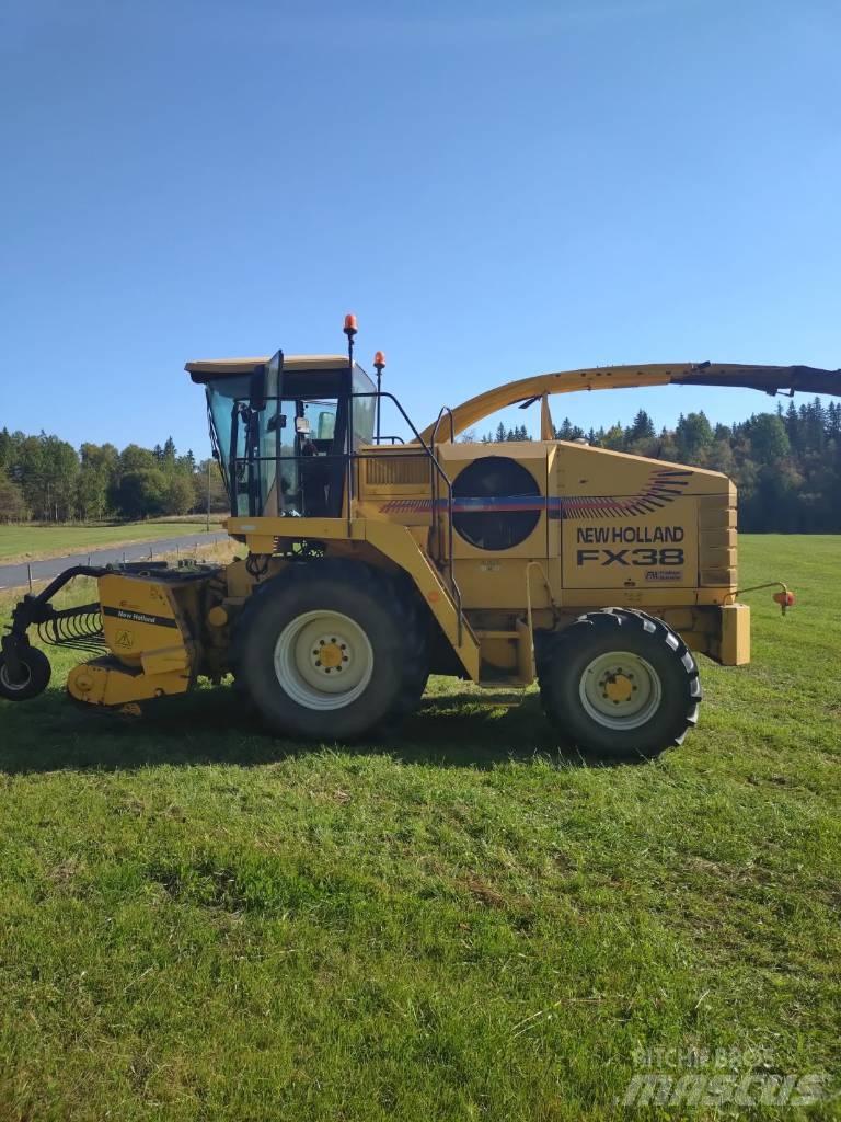 New Holland FX 38 Forajere cu autopropulsare