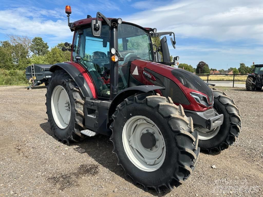Valtra G 115 Active Tractoare
