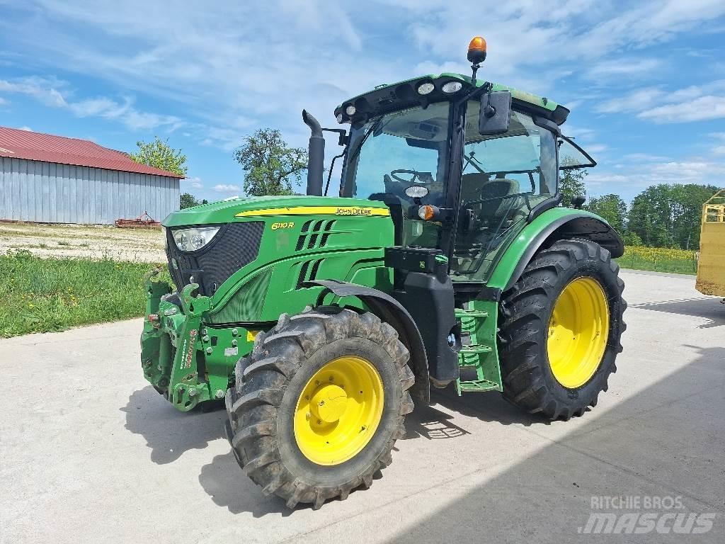 John Deere 6110R Tractoare