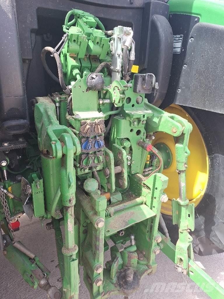 John Deere 6110R Tractoare