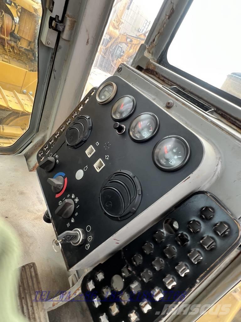 CAT D6G Buldozere pe senile