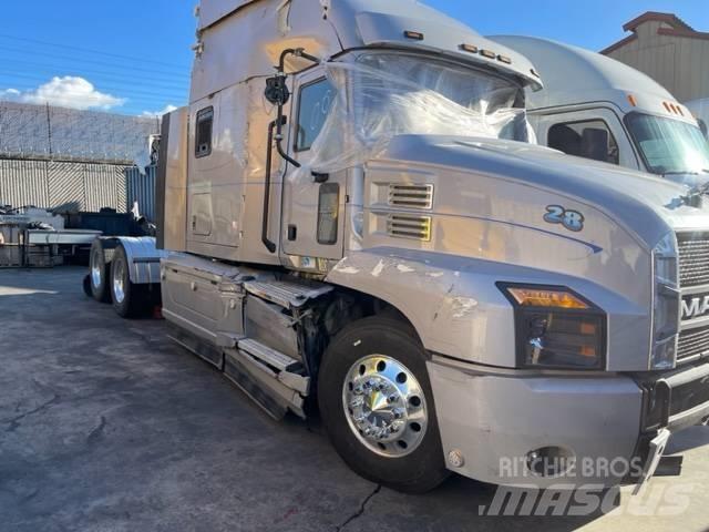 Mack Anthem Autotractoare