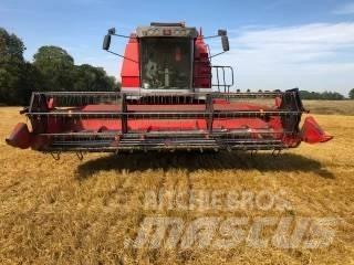 Massey Ferguson 36 Combine de secerat