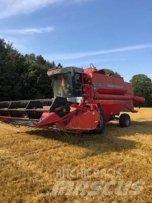 Massey Ferguson 36 Combine de secerat