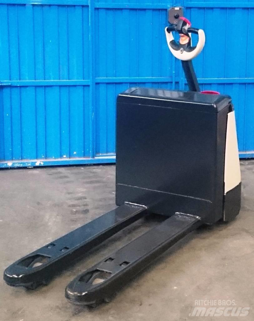 Crown WP 2320 Transpaleta manuala