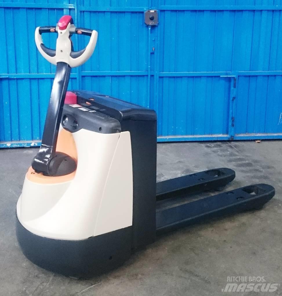 Crown WP 2320 Transpaleta manuala