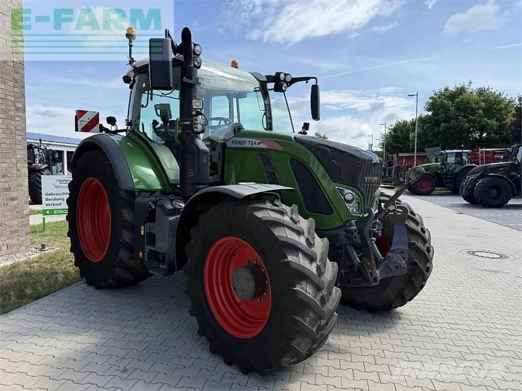 Fendt 724 vario s4 Tractoare