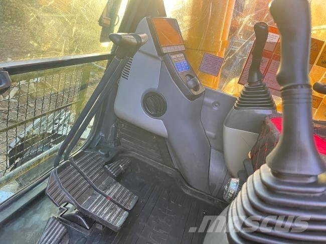 Komatsu PC 450 Excavatoare pe șenile
