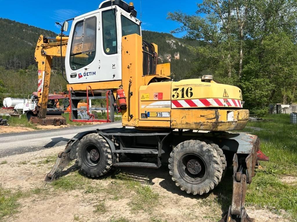 Liebherr A 316 Paleta de manipulare