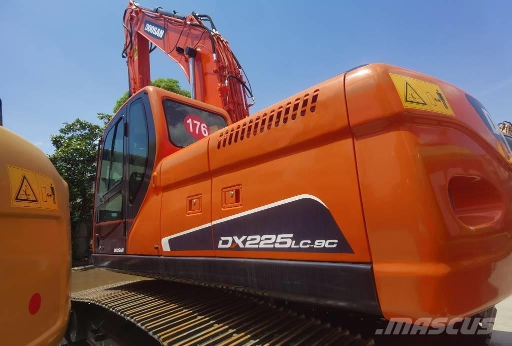 Doosan DX 225 LC-9C Excavatoare pe șenile
