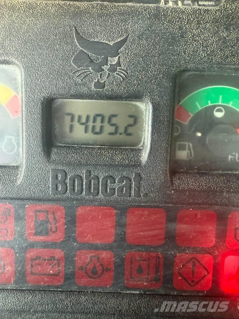 Bobcat 425 Mini excavatoare < 7t