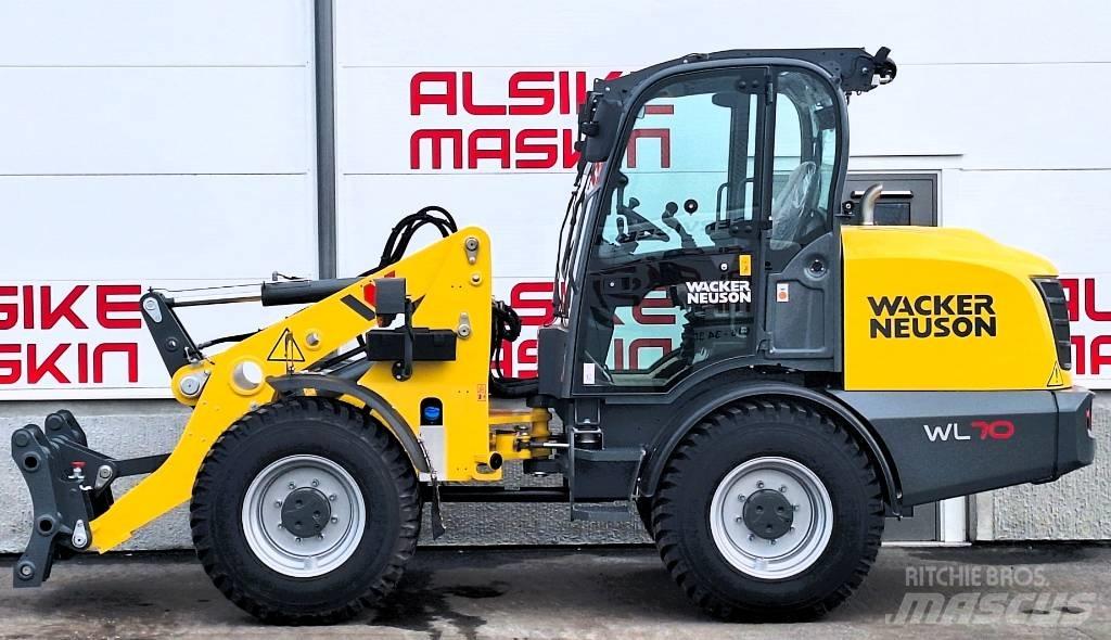 Wacker Neuson WL 70 Incarcator pe pneuri