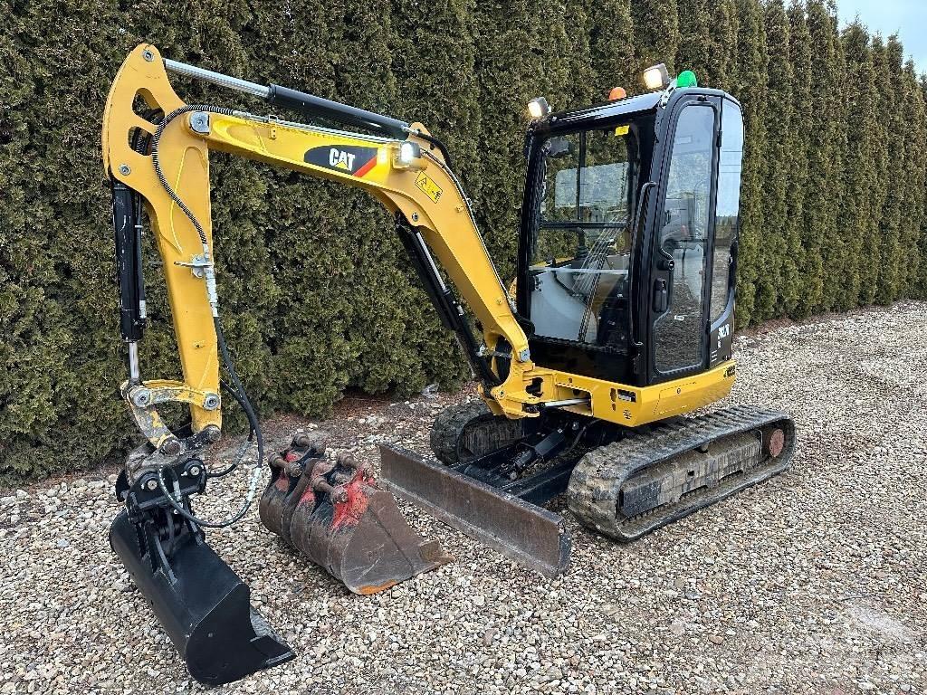 CAT 302.7 D CR Mini excavatoare < 7t