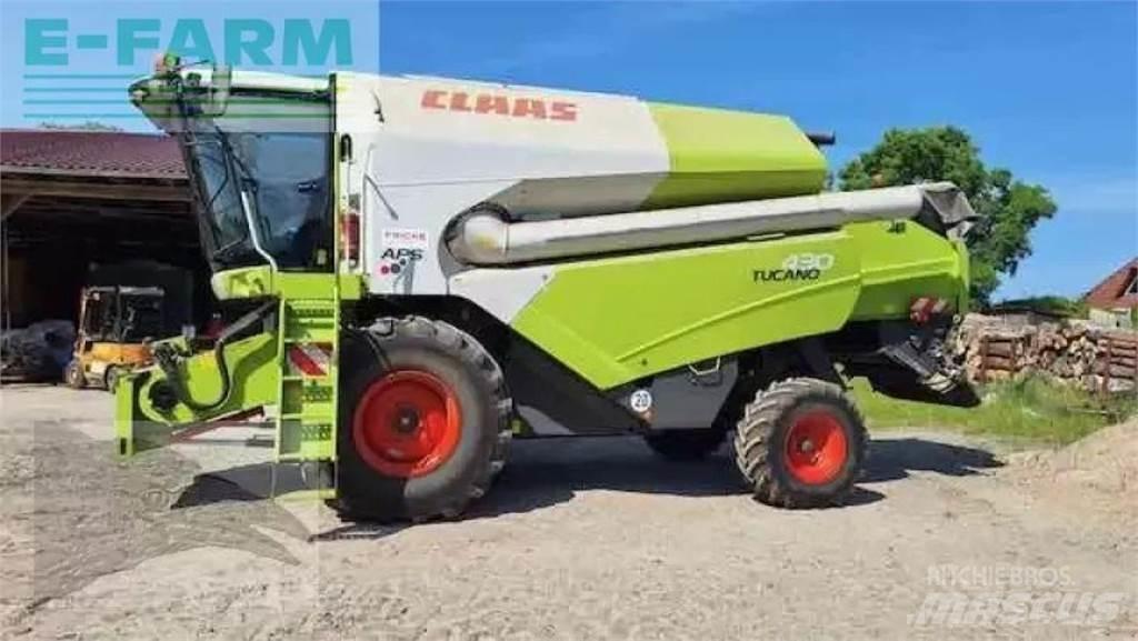 CLAAS tucano 430 Combine de secerat