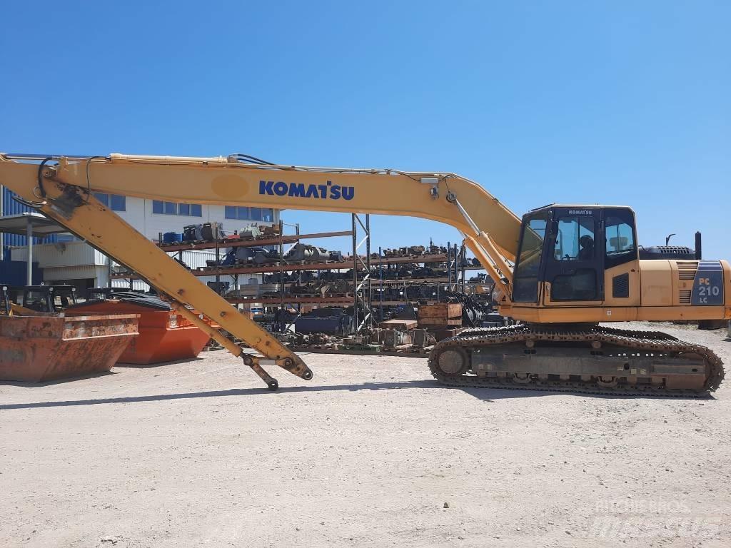 Komatsu PC 210 Excavatoare pe șenile

