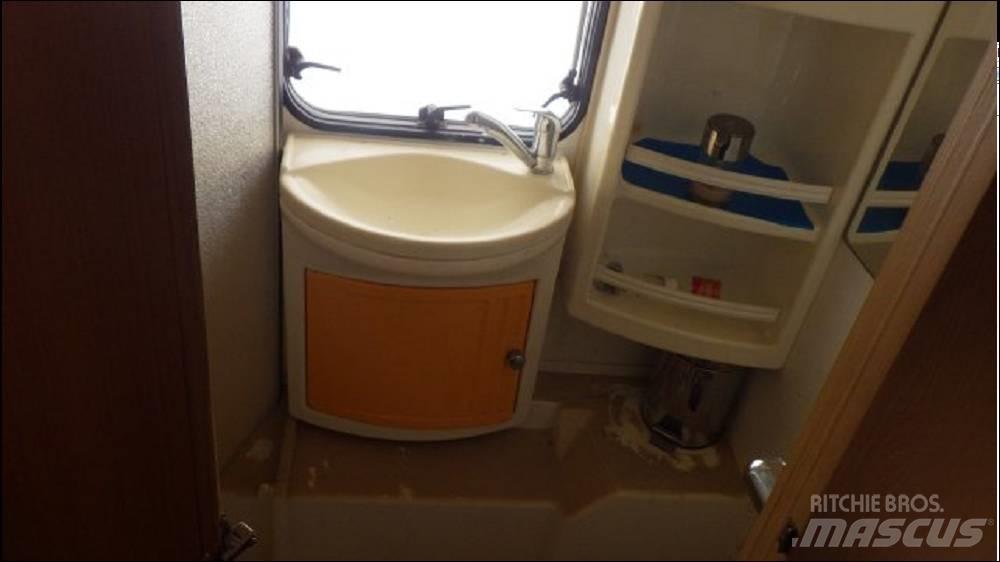 Dethleffs Beduin Rulote si caravane